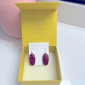 NWT ! Kendra Scott Drop Earrings